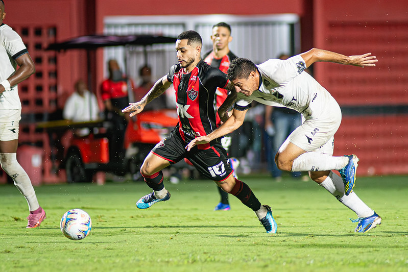 Vitória bate o ABC por 4x3 e confirma vaga na final do Nordestão