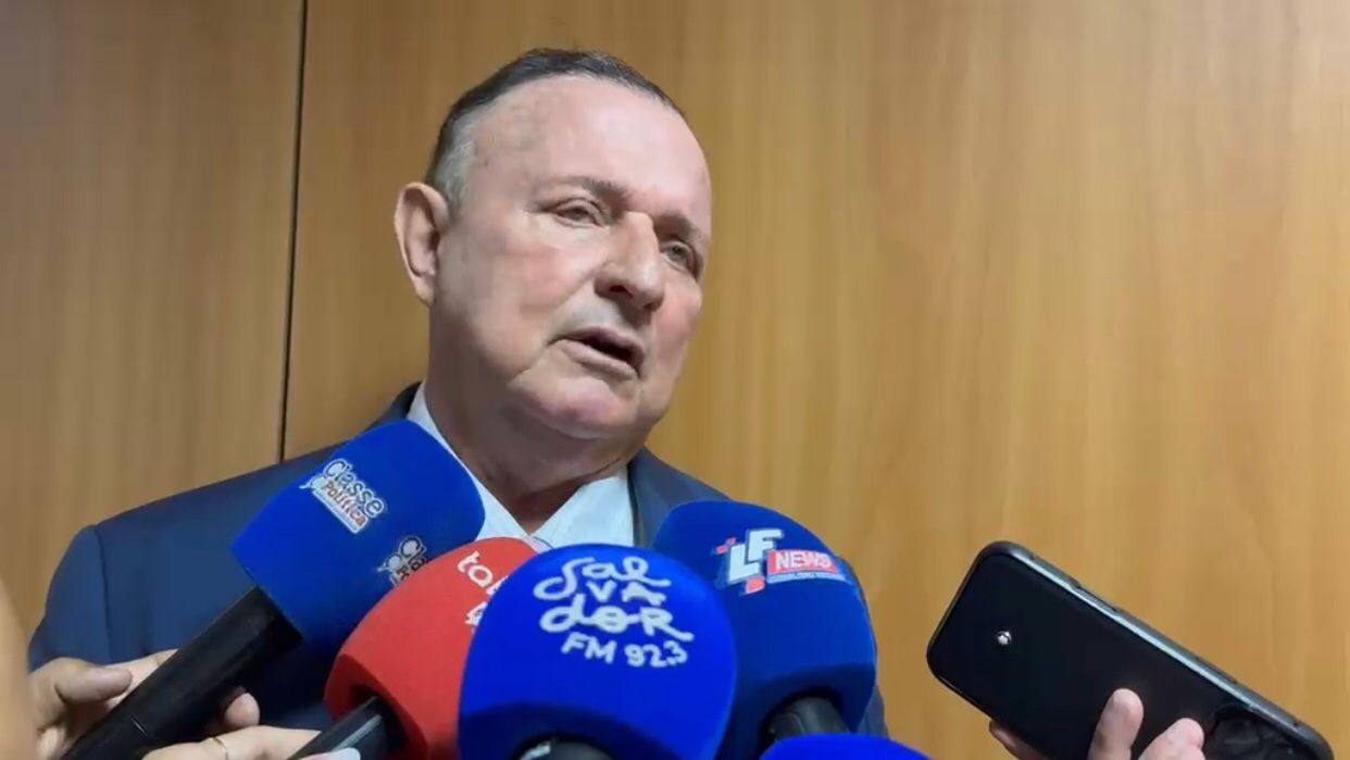 Alba aprova indicação de Adolfo Menezes para o TCM-BA