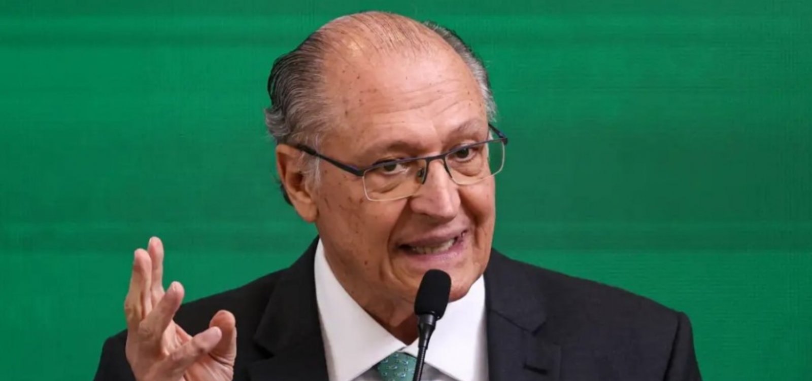 Alckmin rebate críticas dos EUA e defende o Pix em meio a tensão comercial