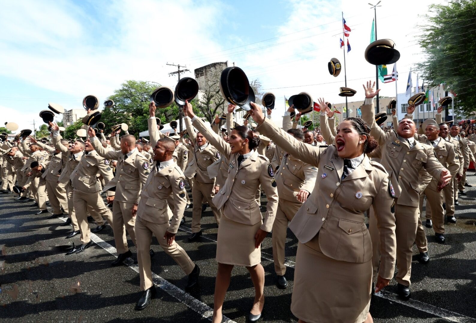 Bahia forma 1.441 novos policiais militares e reforça efetivo