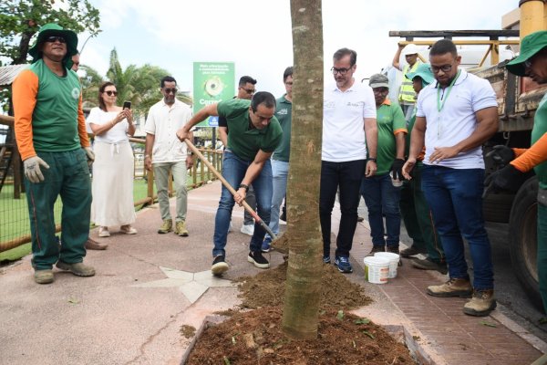Salvador inicia nova etapa do Corredor Verde com plantio de 112 árvores no Cabula