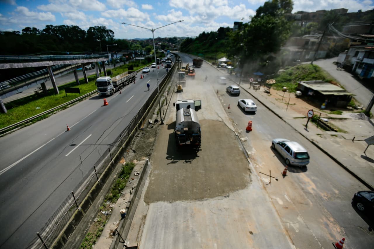 BR-324 tem tráfego totalmente liberado após obra em trecho com cratera