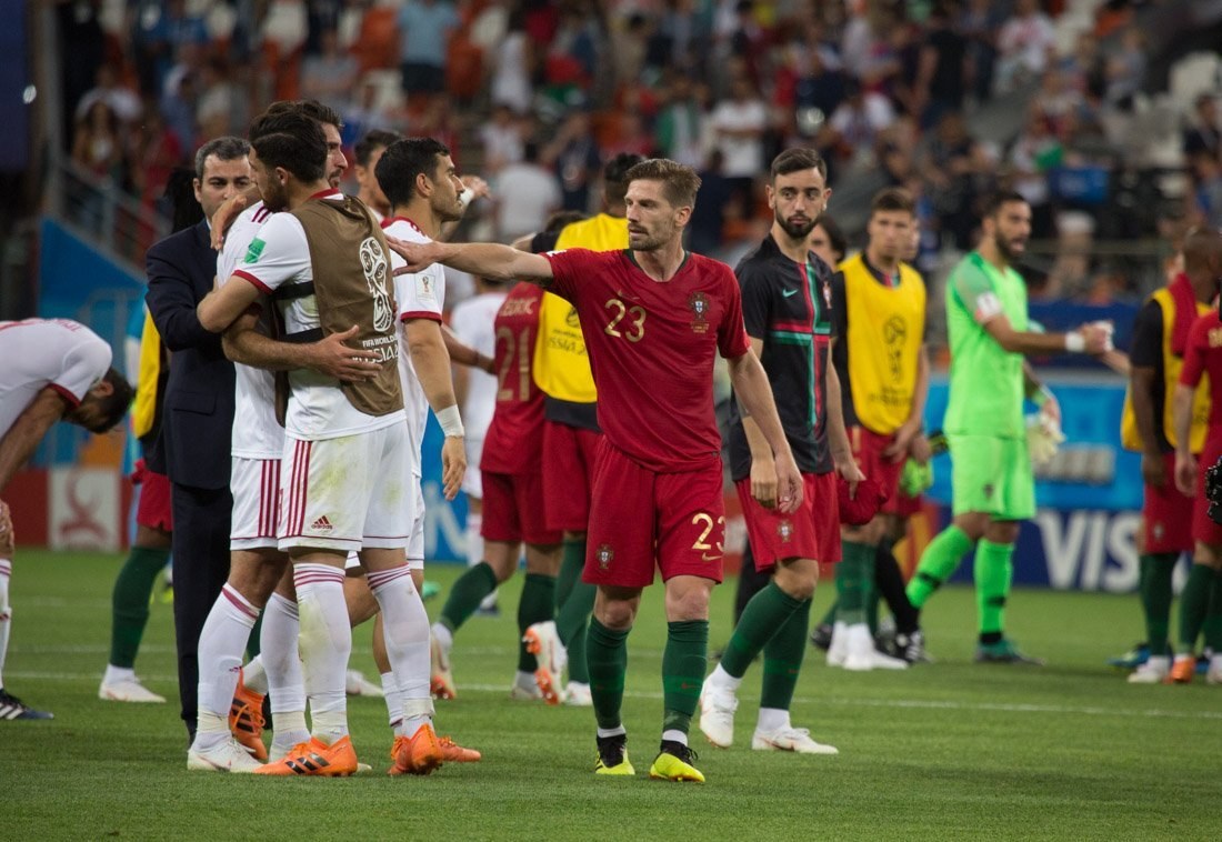 Colômbia e Portugal fazem duelo de peso na Copa neste sábado