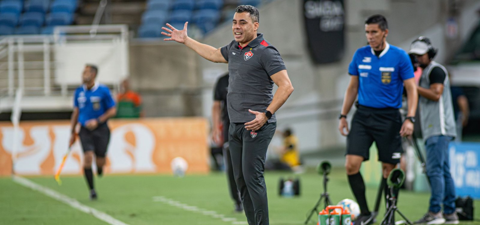 Jair Ventura mira título pelo Vitória após vaga na final do Nordestão