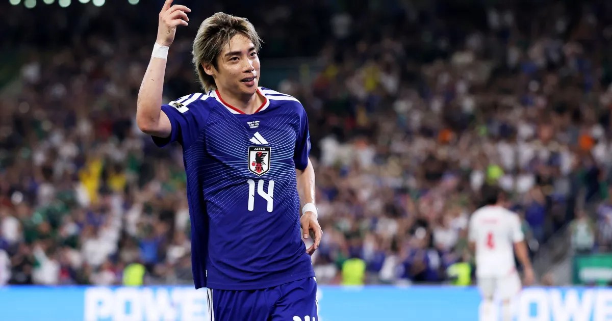 Japão goleia a Tunísia por 4 a 0 no milésimo jogo das Copas