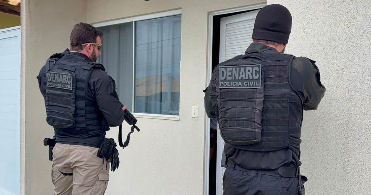 Loja usada como fachada para tráfico é alvo de operação em Vitória da Conquista