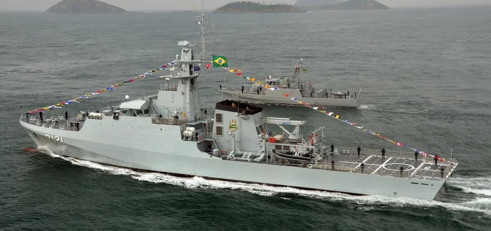 Marinha abre visitação gratuita a navio no Porto de Salvador