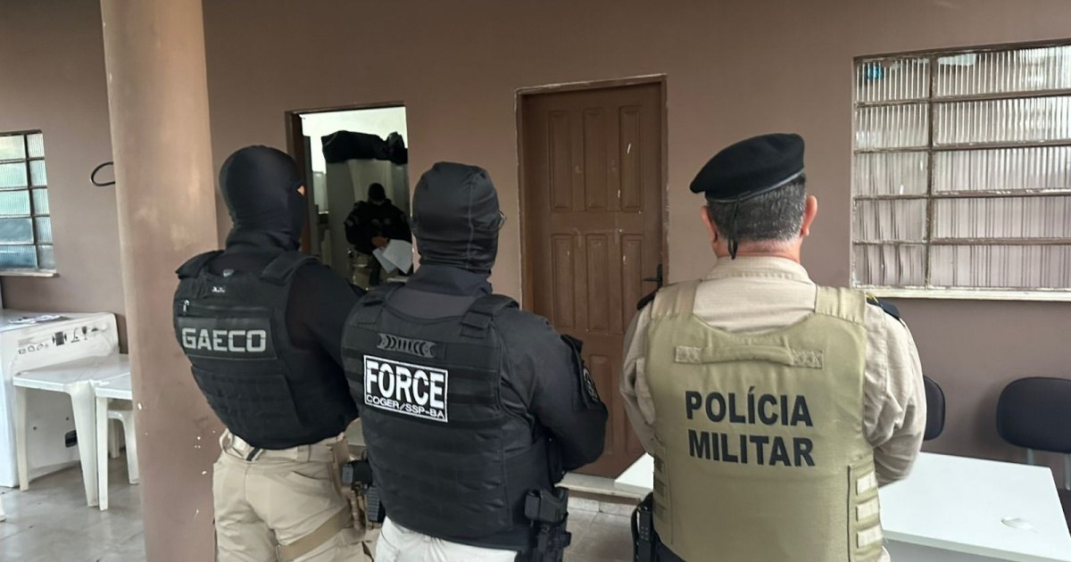 Operação mira policiais investigados por morte no interior da Bahia