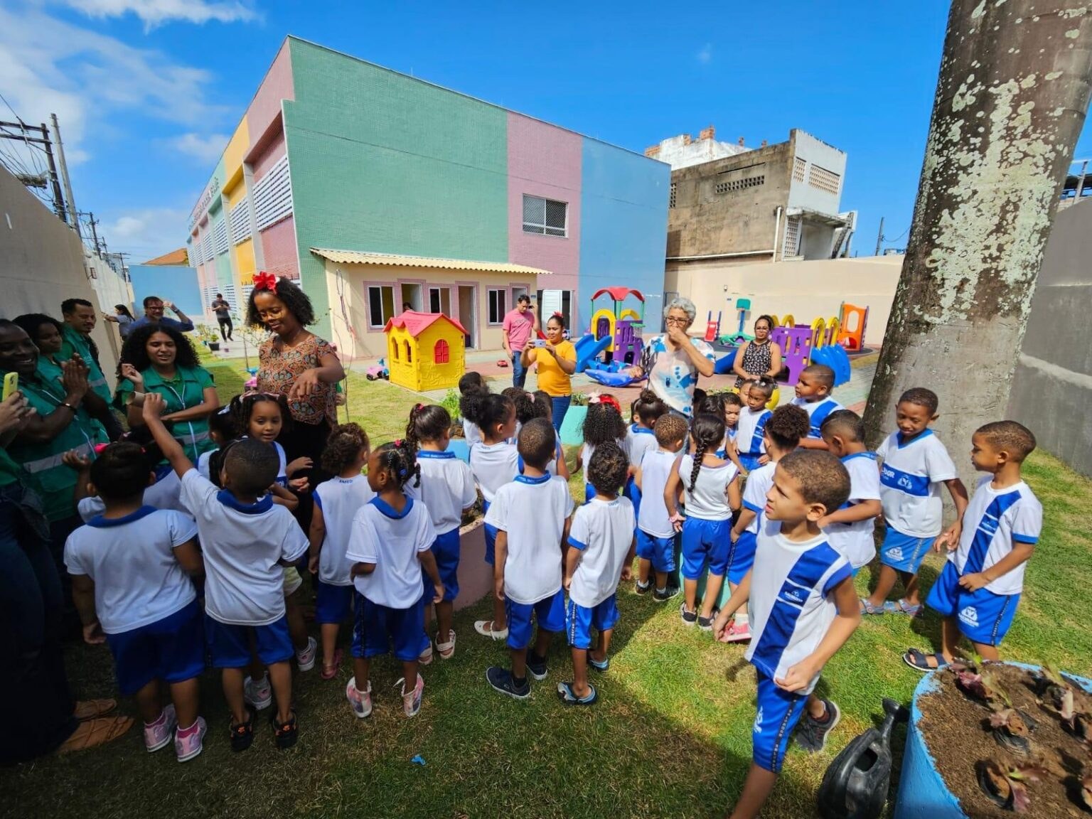Salvador debate pátios naturalizados e educação baseada na natureza