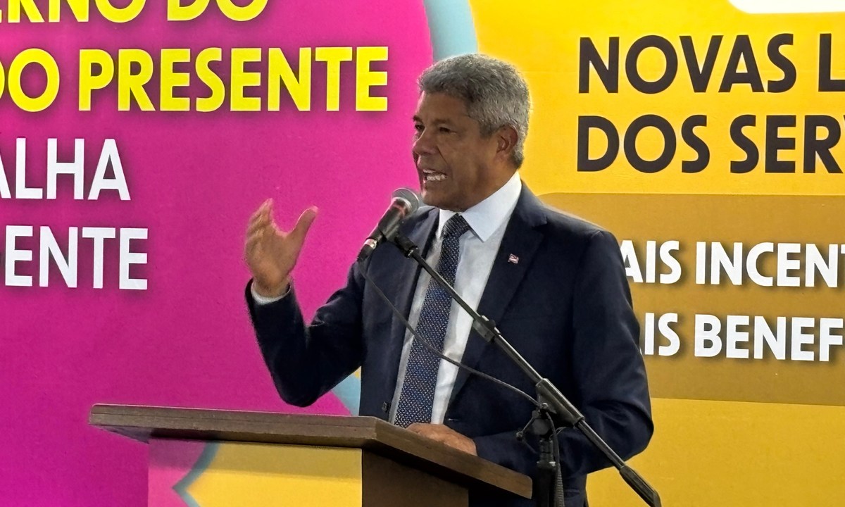 Bahia antecipa salário de servidores antes dos festejos de São João