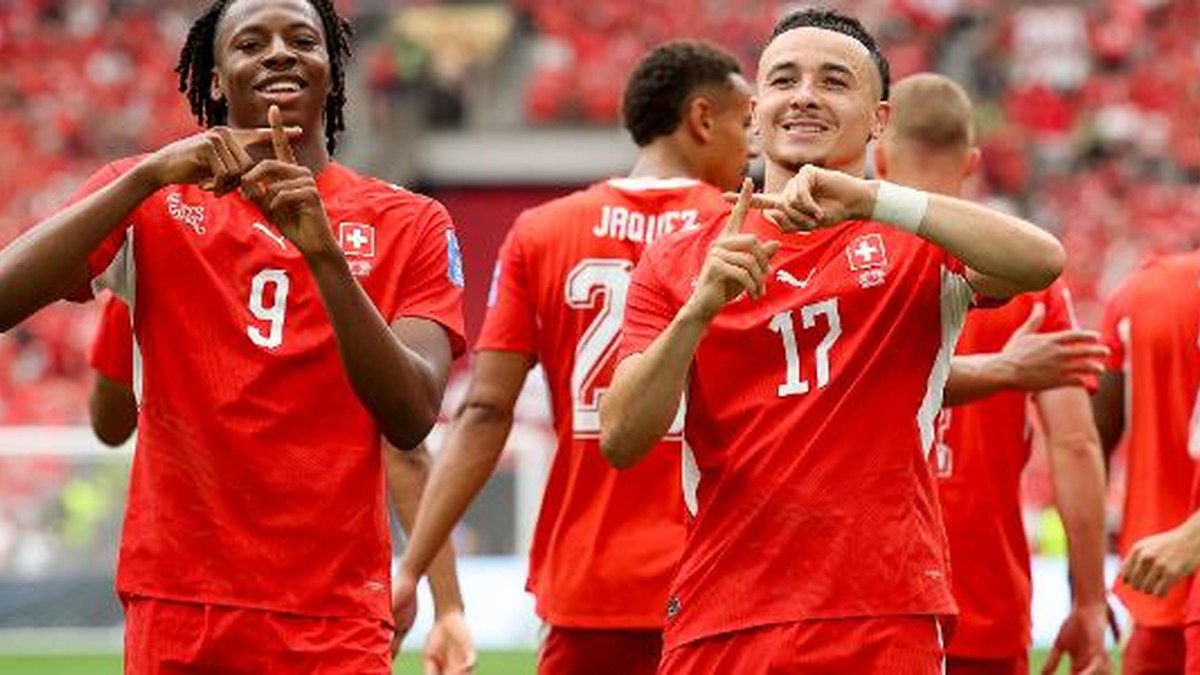 Suíça vence o Canadá e avança ao mata-mata da Copa